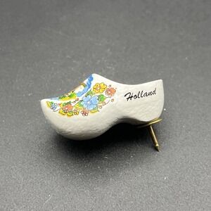 Holland Clog Wooden Shoe Painted Florals Lapel Hat Pin